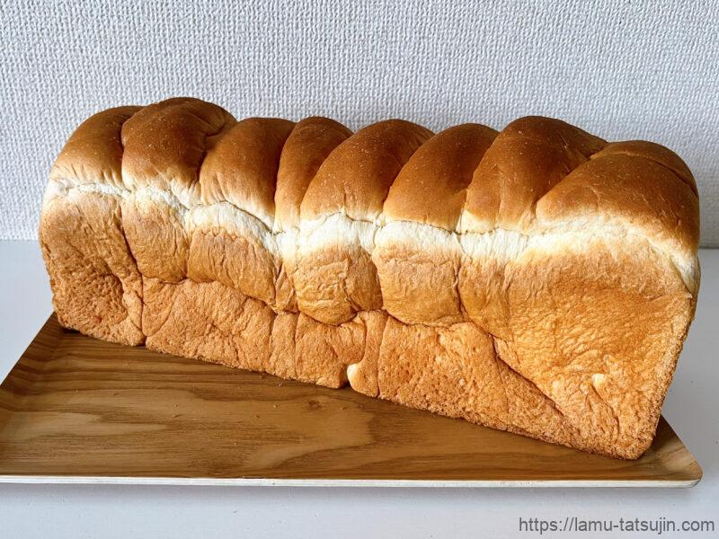袋から出した食パン一本